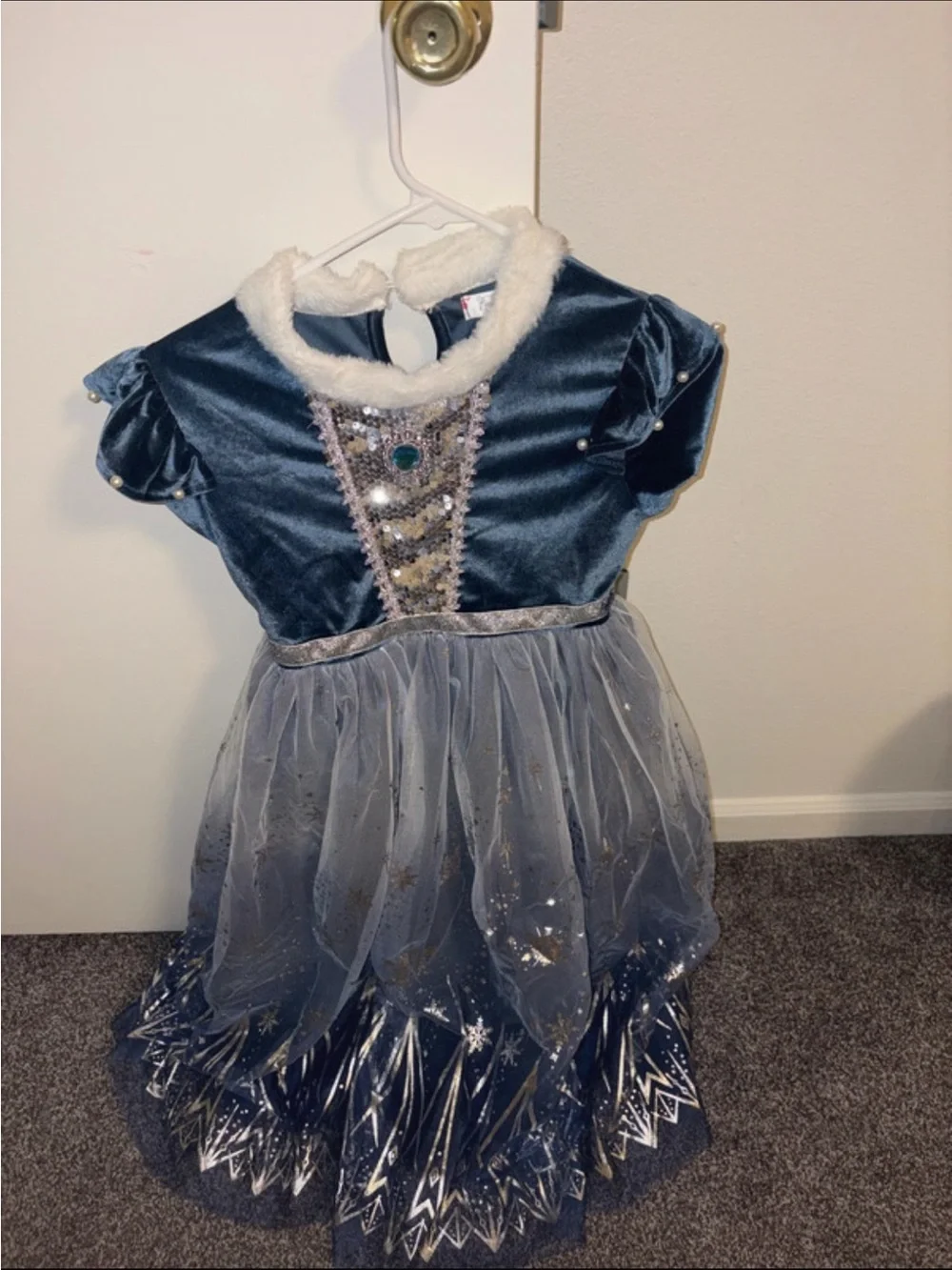 velvet and tulle iTVTi winter princess dress-up costume